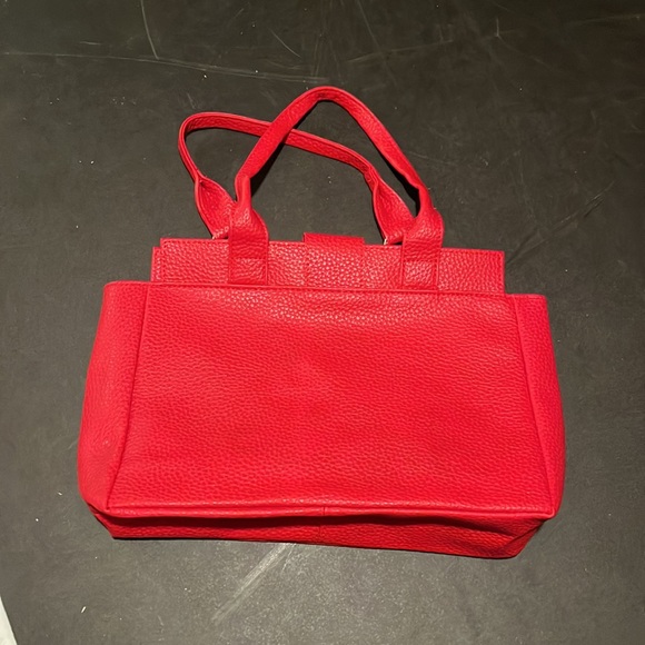 Red handbag 🌻 - Picture 2 of 3